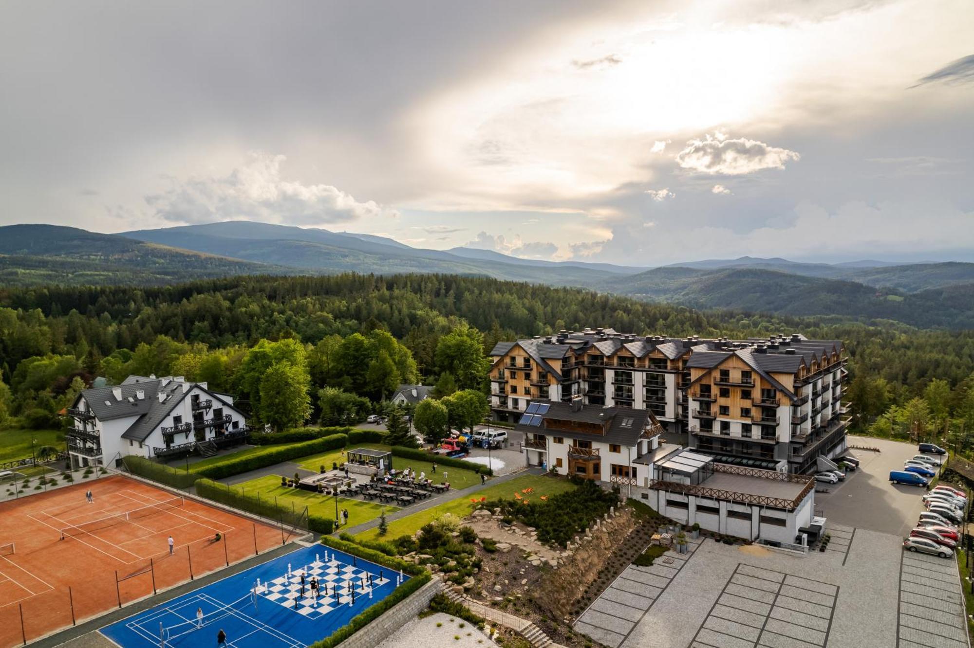 Kazalnica Family&Conference Resort W Sosnowce Kolo Karpacza Sosnowka  Exterior photo